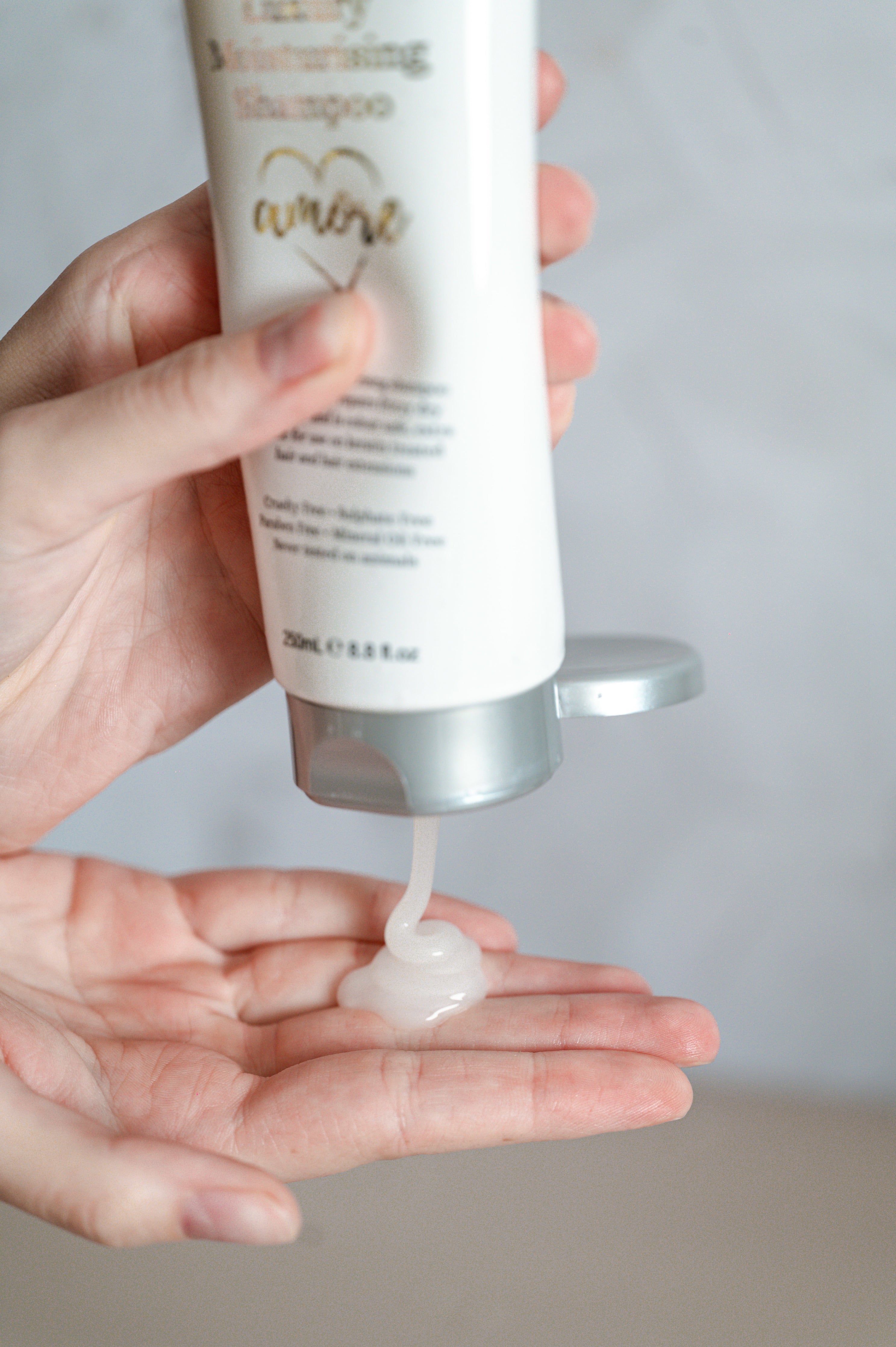 Luxury Moisturising Shampoo